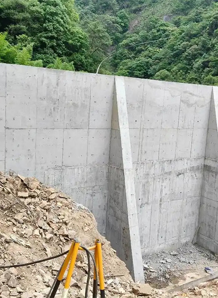 长治长子县重力式挡土墙